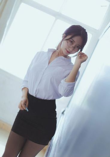 一个人在线观看www高清视频_DVD免费高清观看