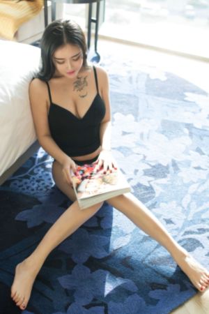 美丽教师电影完整版免费看_BD英语在线观看